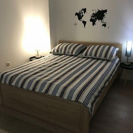 Orhideja Osijek Apartment Bagian luar foto
