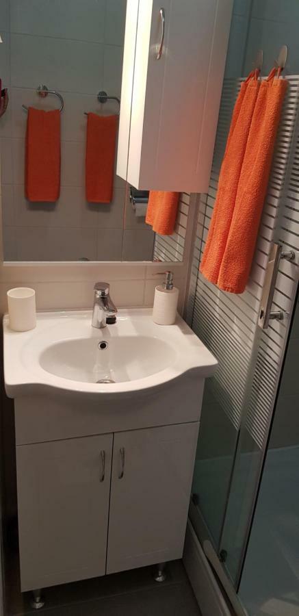 Orhideja Osijek Apartment Bagian luar foto